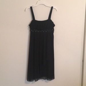 Kids black dress.